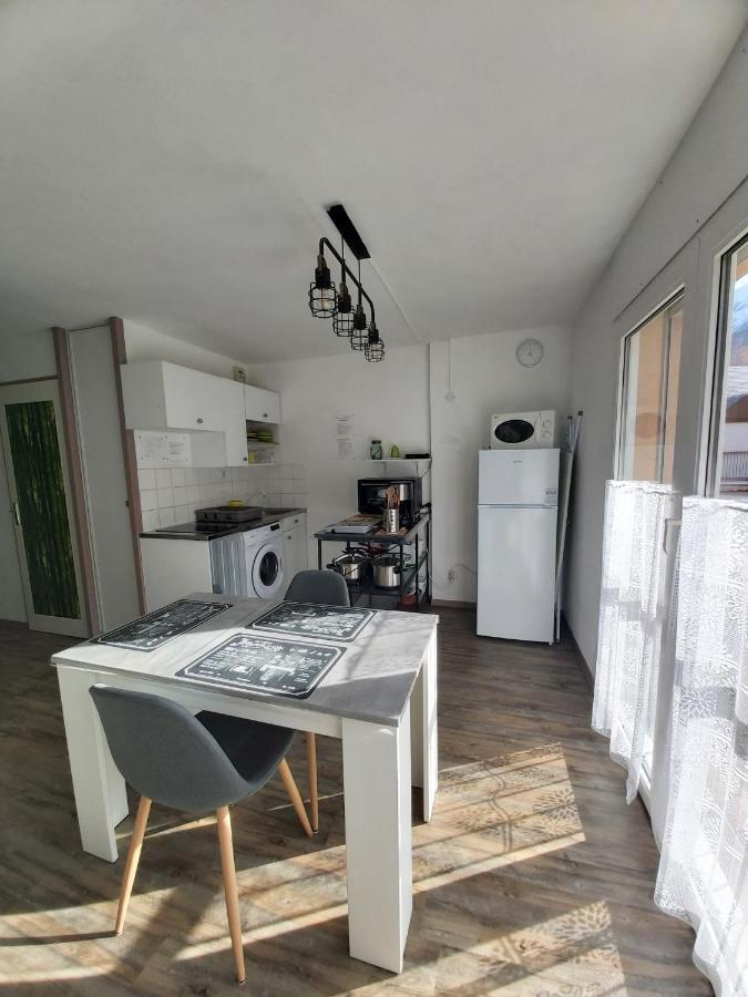 Luz St Sauveur, Appartement 3 Personnes, Superbe Vue Montagne, Expose Sud, Residence Tres Calme 뤼생소베르 외부 사진